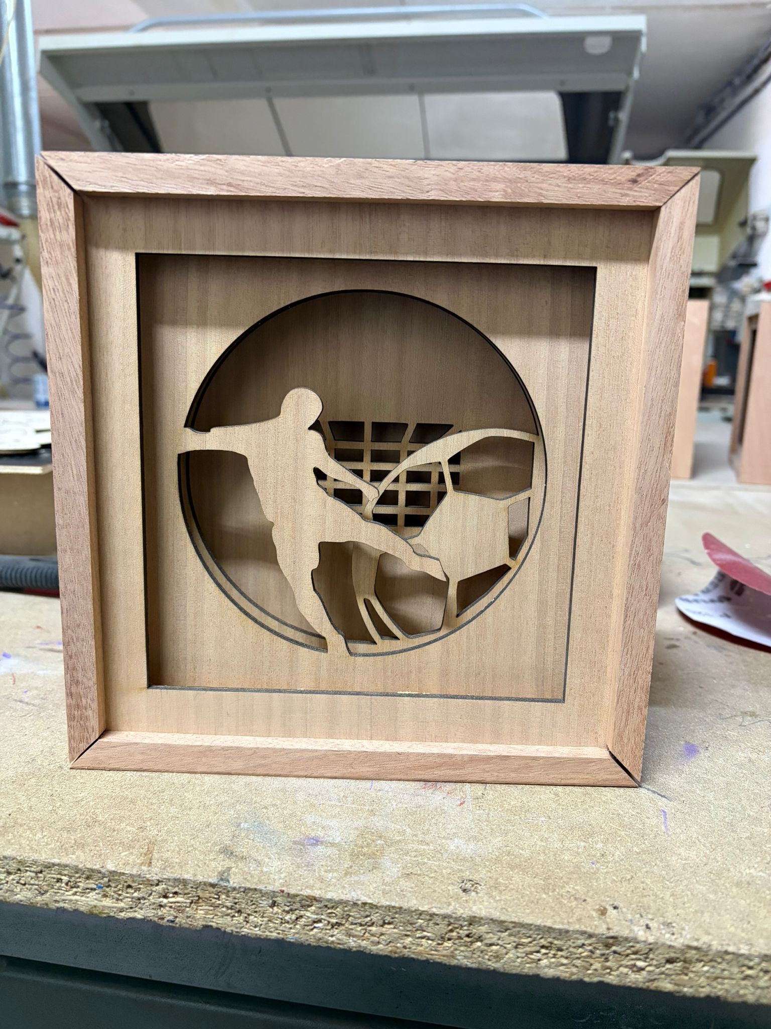 Lampada Shadowbox " Calciatore "